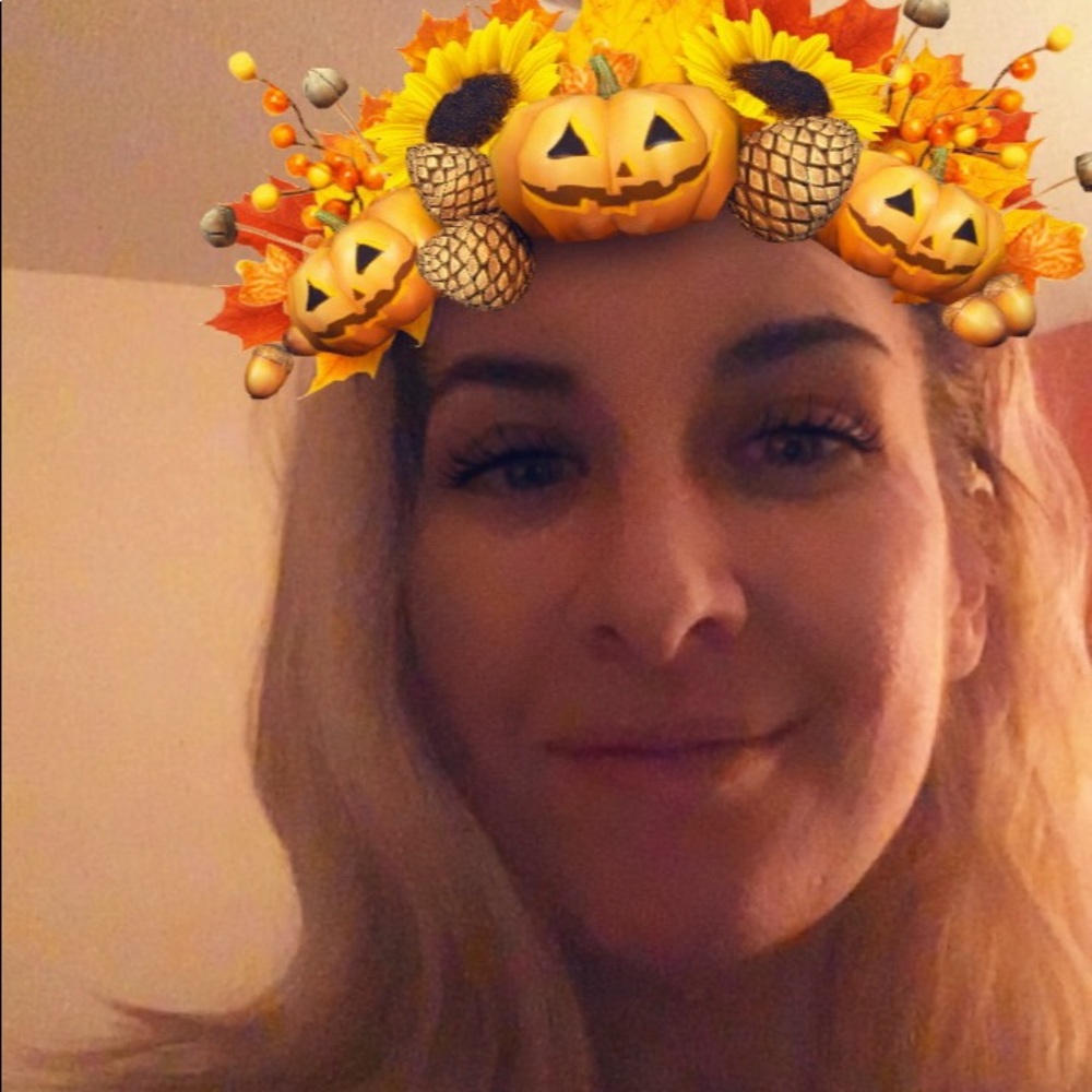 Meet your Posher, Brenda